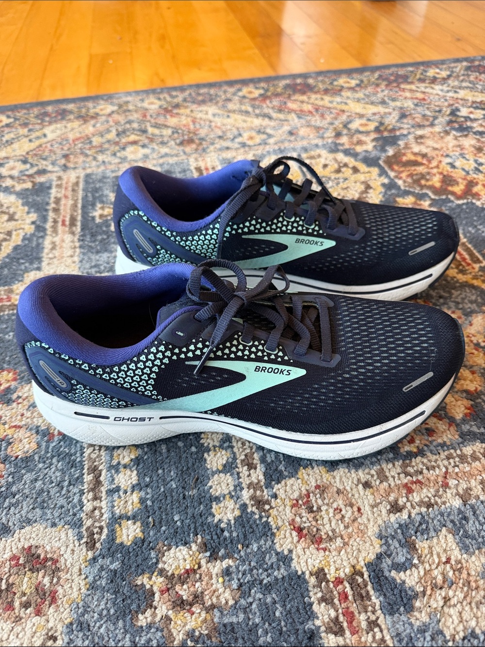 Brooks Women’s Running Shoes - Navy with Aqua Highlights